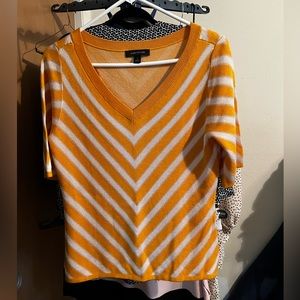 Women’s yellow and white v neck blouse Ann Taylor size Medium